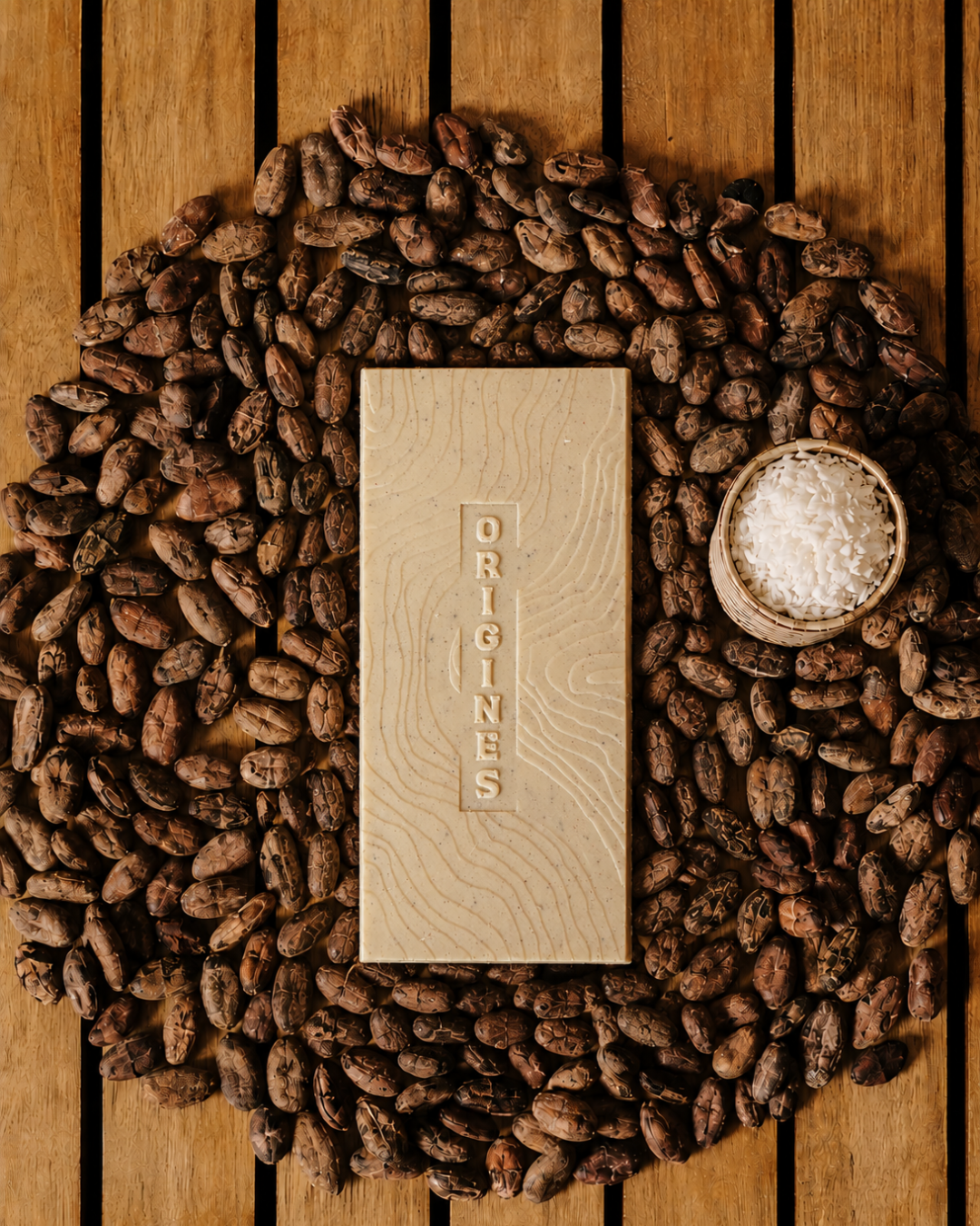 Tablette fourrée chocolat blanc coco amandes